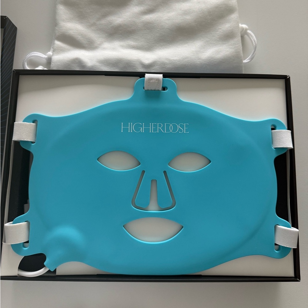 HIGHERDOSE LED FACE MASK / NEW IN BOX